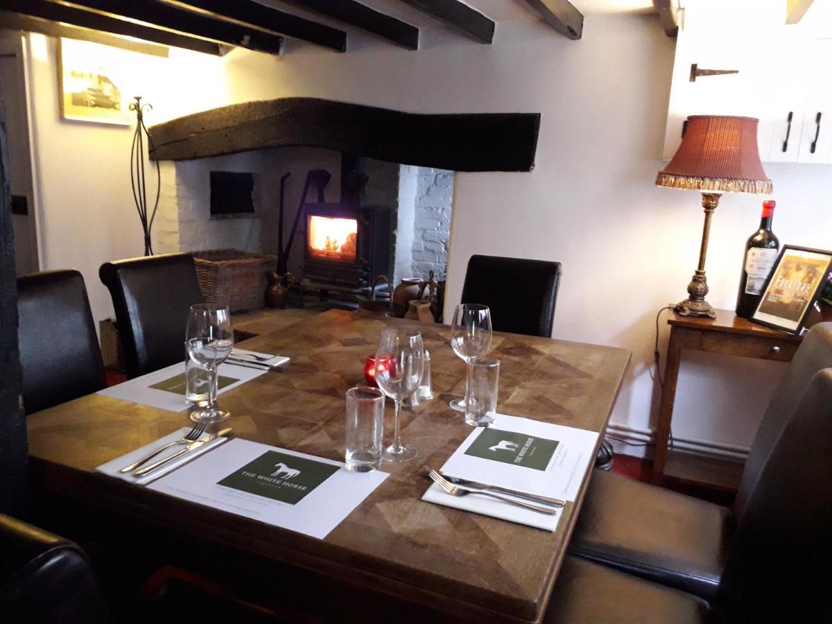 White Horse Inn Andover Eksteriør billede
